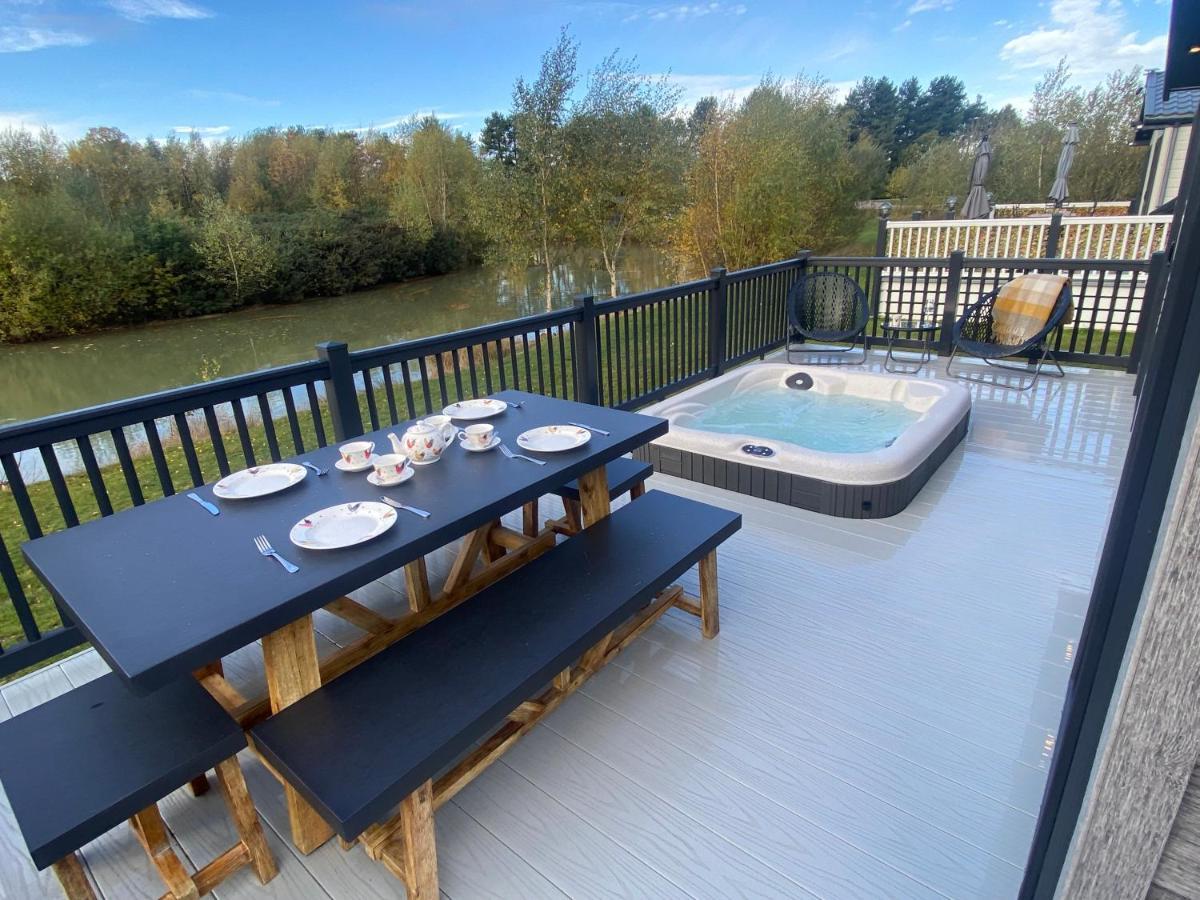 Lakewood Retreat Woodhall Spa Exteriör bild